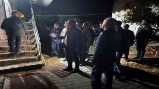 Vali Özkan, deprem sonrası Gördeste incelemelerde bulundu