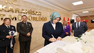 Vali polis memuru ile subay çiftin nikahlarına şahitlik yaptı