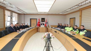 Vali Tavlı: Yollardaki işaretlemeler standartlara uygun hale getirilecek