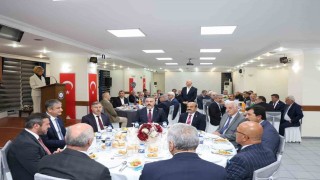 Vali Yavuz muhtarlarla bir araya geldi