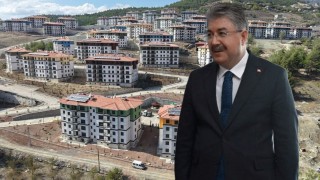 Vali Yılmaz, Bahçe’de Deprem Konutlarını İnceledi