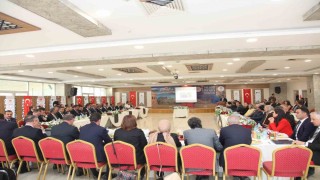 Van Gölünden yaklaşık 2 milyon metreküp bir dip çamuru çıkarıldı