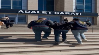 Vanda 25 yıl 9 ay hapis cezasıyla aranan yabancı uyruklu şahıs yakalandı