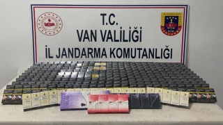 Vanda bin 859 paket kaçak sigara ele geçirildi