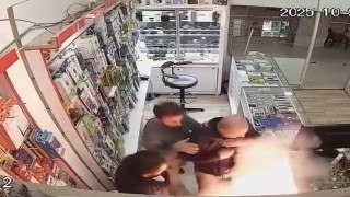 Vanda cep telefonu bataryası bomba gibi patladı