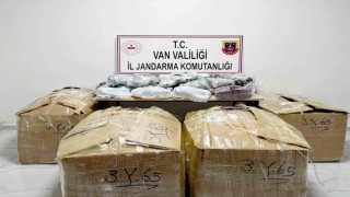 Vanda gümrük kaçağı malzeme ele geçirildi