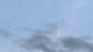 Vanda hilal kartpostallık görüntüler oluşturdu