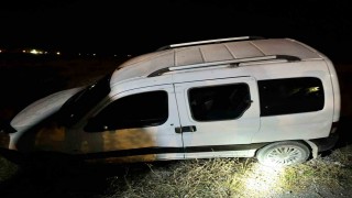 Vanda kamyonet takla attı: 2 yaralı