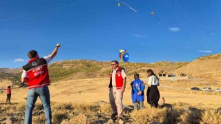 Vartoda çocuklar uçurtma etkinliğinde buluştu