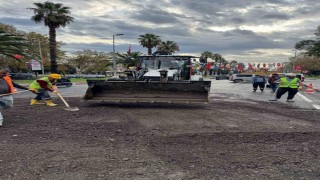 Vatan Caddesinde İBBnin yaptığı yol çalışması çöktü, Fatih Belediyesi ekipleri anında müdahale etti