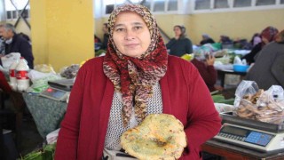 Vatandaş ormandan kova kova topladı, pazarda kilosunu 400 liraya sattı