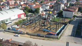 Vezirçiftliği Kapalı Spor Salonunda çalışmalar sürüyor