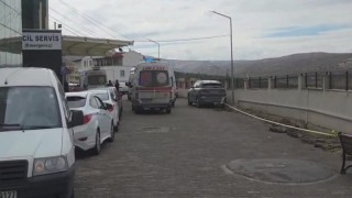 Yardım sergisinde yedikleri yemekten zehirlendiği ileri sürülen lise öğrencileri hastanelik oldu