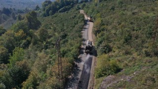 Yarım asırlık yol sorunu, sıcak asfalt ile çözülüyor