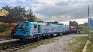 Yerli ürün yerli ve milli lokomotif Tavşanlı raylarında