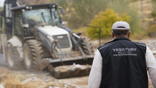 Yeşilyurtta kış öncesi asfalt çalışmaları hızlandı