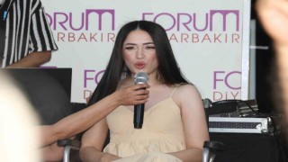 Yıllardır bugünü hayal ediyordu: Mutlu Kaya 10 yıl sonra sahneye çıktı