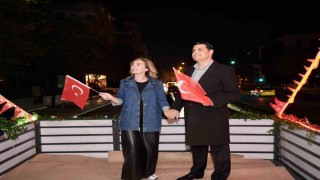 Yılmazdan 102 araçla Cumhuriyet Kortejine davet