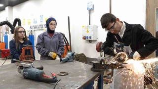 YÖK Başkanı Özvar: Staj konusunda birinci önceliğimiz staj sürelerinin uzaması