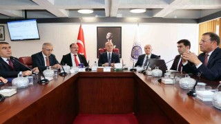 YÖK Başkanı Prof. Dr. Erol Özvar, Atatürk Üniversitesi Senato toplantısına katıldı