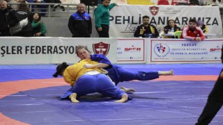 Yozgatta düzenlenen Kuşak Güreşi Türkiye Şampiyonası tamamlandı