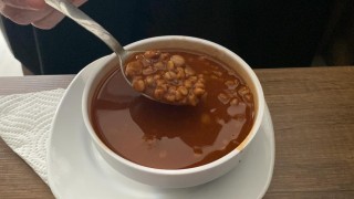 Yozgatta hem yöresel hem şifa deposu hem de damak tadı: Kuşburnu yemeği