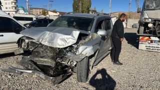 Yüksekovada trafik kazası: 5 yaralı