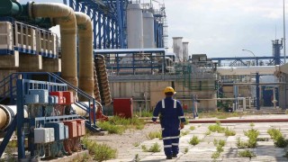 Yunanistan Parlamentosu, azami mesai süresini 13 saate kadar yükselten tasarıyı kabul etti