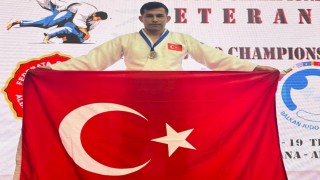 Yunusemreli veteran judocudan çifte madalya