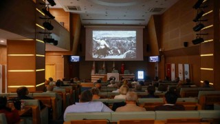 ‘Zafer Yollarında 102 yıl sonra izleyicisiyle buluştu