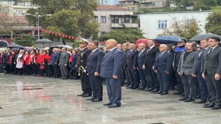 Zonguldakta 29 Ekim Cumhuriyet Bayramı çelenk töreni gerçekleştirildi