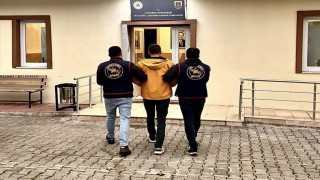 15 yıl hapis cezasıyla aranan şahıs jandarmaya yakalandı