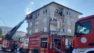 4 katlı binada yangın paniği