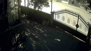 4.5 büyüklüğündeki deprem kamerada