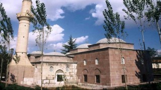 5 asırlık camiye restorasyon