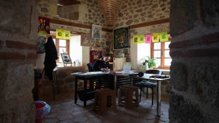 517 yıllık Taşhanda kadın eliyle sanat ve emek buluşuyor