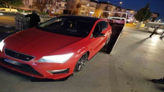 Abartı egzozlu otomobille drift atan sürücüye 74 bin TL ceza