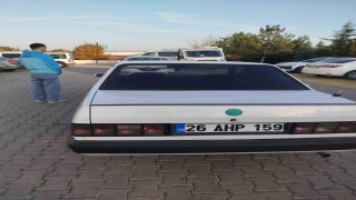 Abartılı egzoza sahip otomobil trafikten men edildi, sürücüye ceza yazıldı