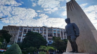 Adanada saat 9u 5 geçe hayat durdu