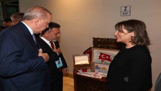 Adanalı çocukların Kardeşlik Sandığı Cumhurbaşkanı Erdoğana takdim edildi