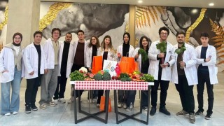 ADÜ Tıp fakültesi öğrencilerinden sağlıklı beslenme farkındalık etkinliği