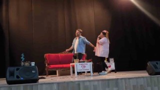 Ağrıda Ruh öküzüm tiyatro oyunu sahnelendi