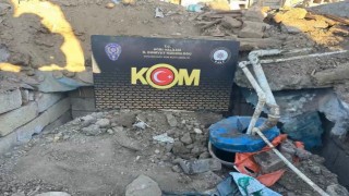 Ağrıda yer altına gizlenen tanktan 3 bin 562 litre kaçak motorin çıktı