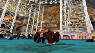 AK Parti heyetinden Ayasofya-i Kebir Cami-i Şerifinde restorasyon incelemesi