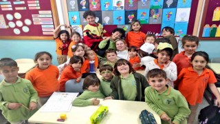 Alaçatıda ilkokul öğrencilerinden anlamlı dayanışma