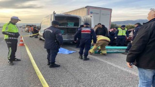 Alaşehirde park halindeki tır can aldı