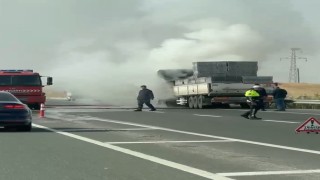 Alev alan tır, söndürüldü