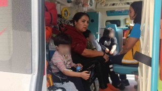 Alevler içindeki dairede mahsur kalan 3 küçük çocuğu inşaat işçileri ve mahalle sakinleri kurtardı