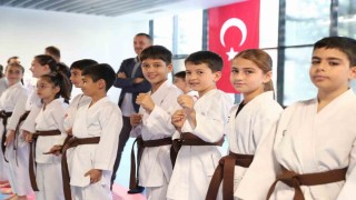 Aliağa Belediyesi Karate Kursunda 75 sporcu yeni kuşağına kavuştu