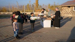 Almanyadan Muşa gönülleri ısıtan yardım: Bin çocuğa kışlık yardım